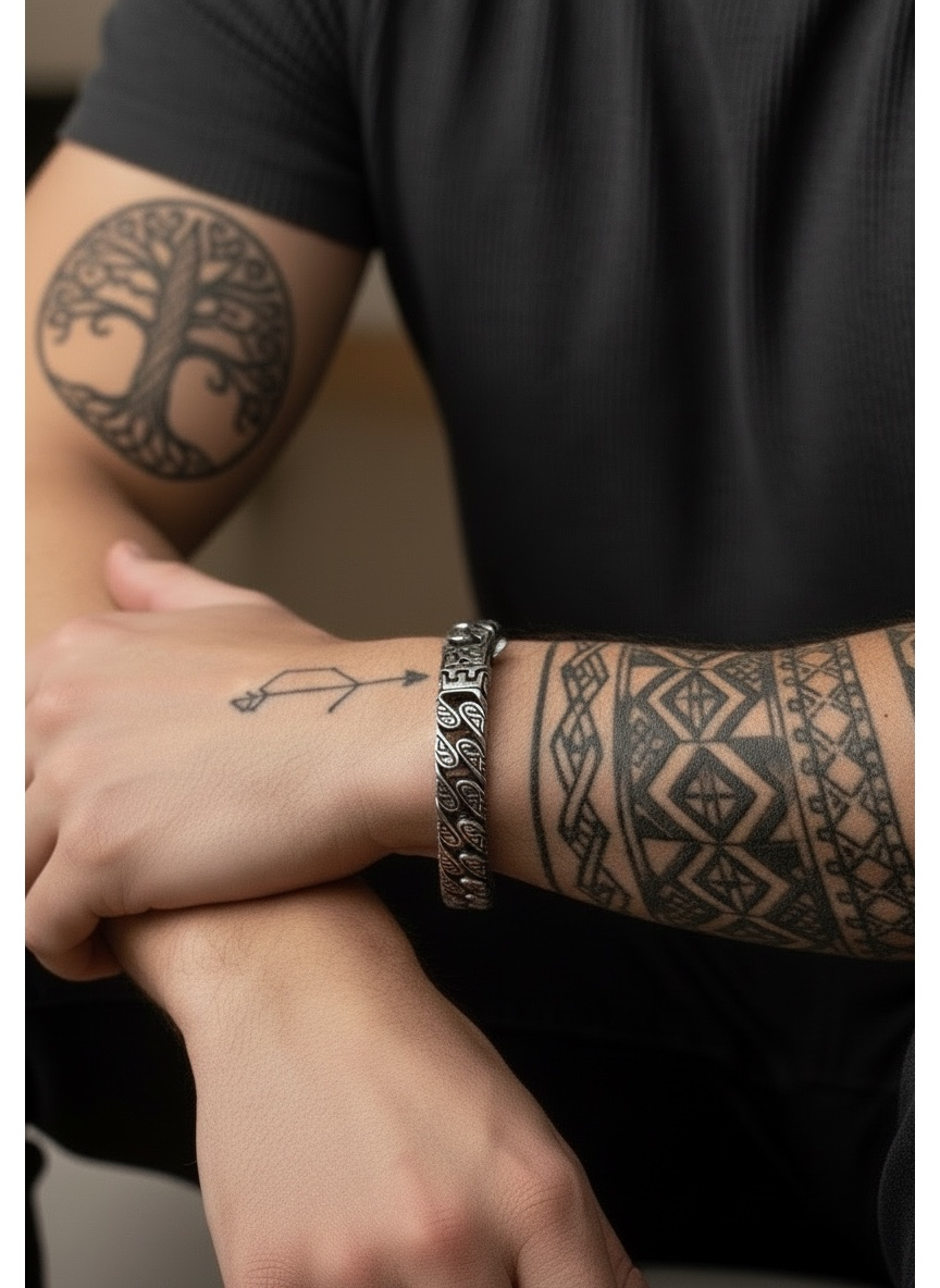 Pulsera de Acero con Eslabones Cubanos Grabados de 12 mm