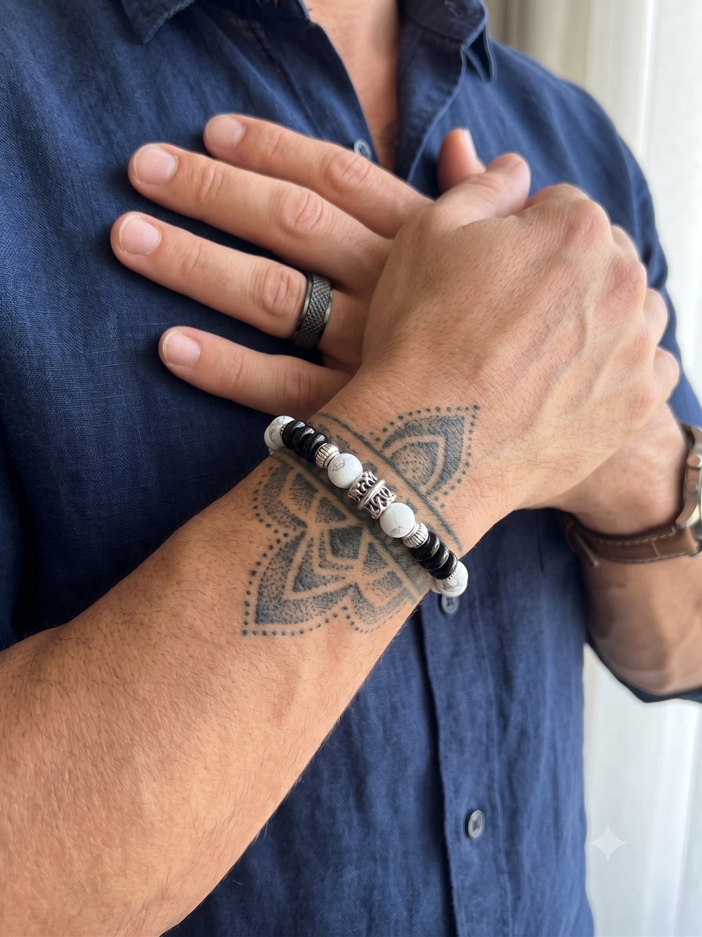 Pulsera de Piedras Energéticas – Elegancia, Energía y Equilibrio