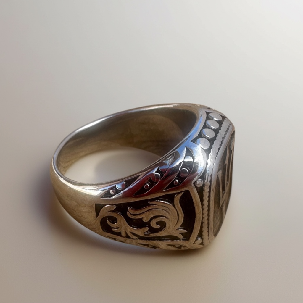 Anillo de Poseidón en Acero – Poder, Estilo y Eternidad