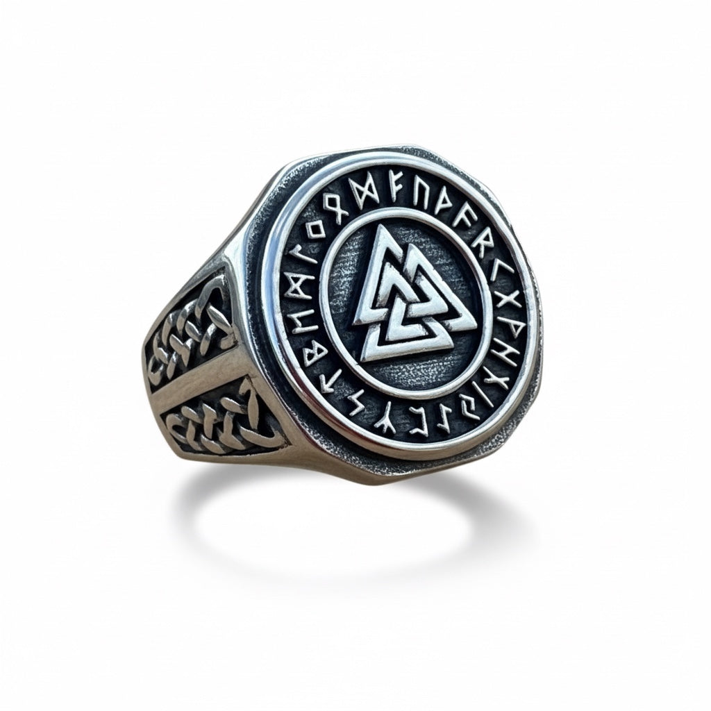 Anillo Vikingo de Acero con Valknut y Runas Nórdicas