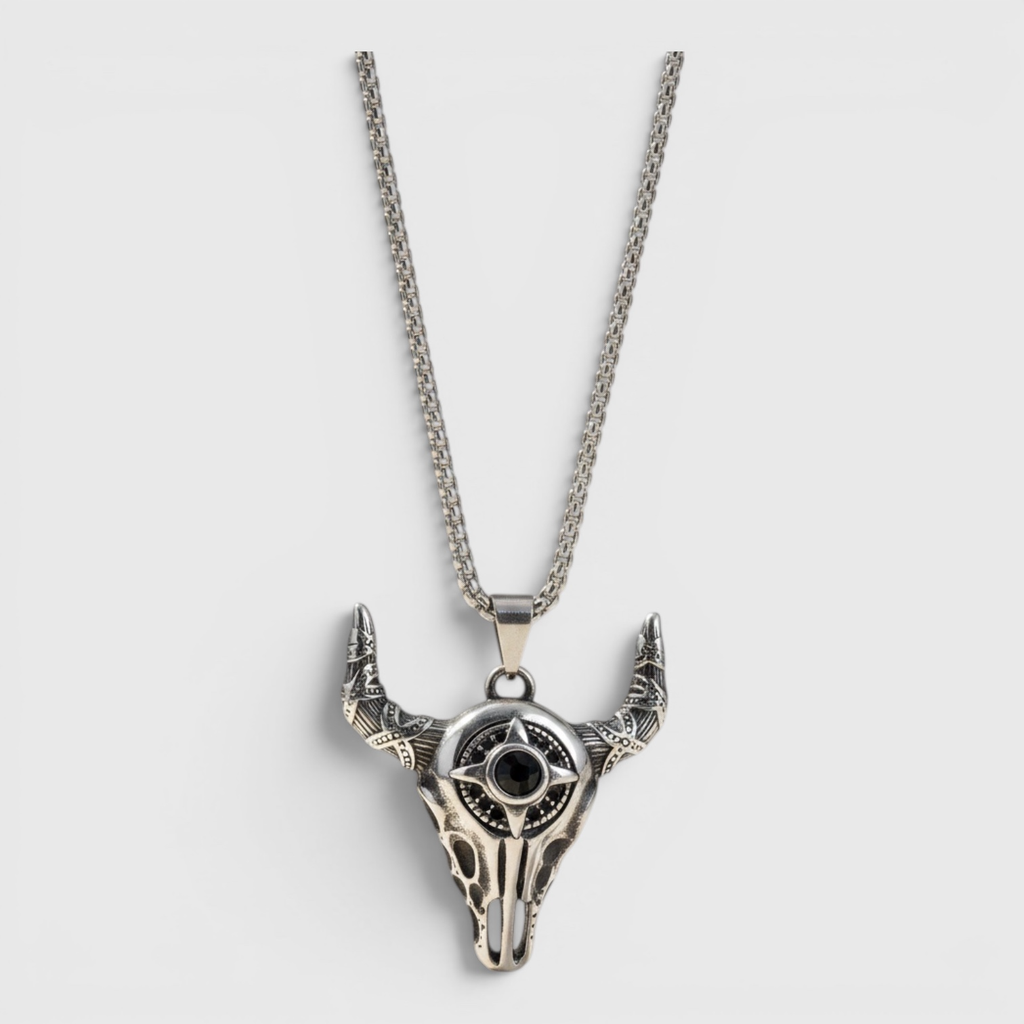 Collar Vikingo de Acero con Cabeza de Búfalo y Piedra Central