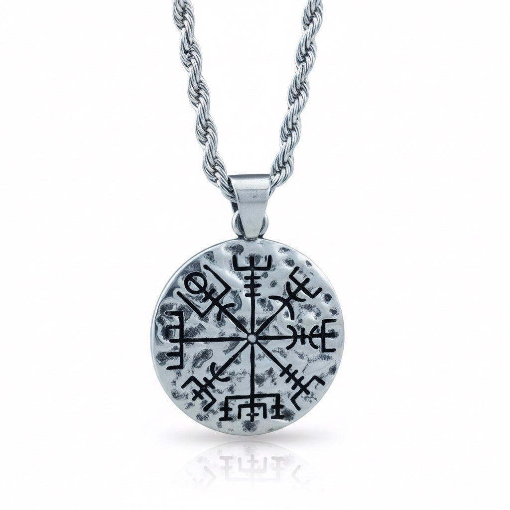 Collar Vikingo de Acero – Brújula Vikinga Vegvísir