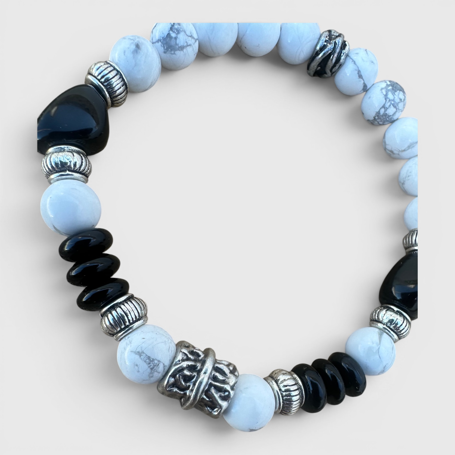 Pulsera de Piedras Energéticas – Elegancia, Energía y Equilibrio