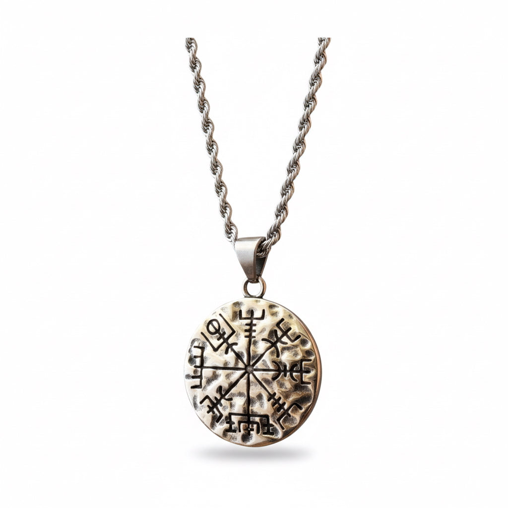 Collar Vikingo de Acero – Brújula Vikinga Vegvísir