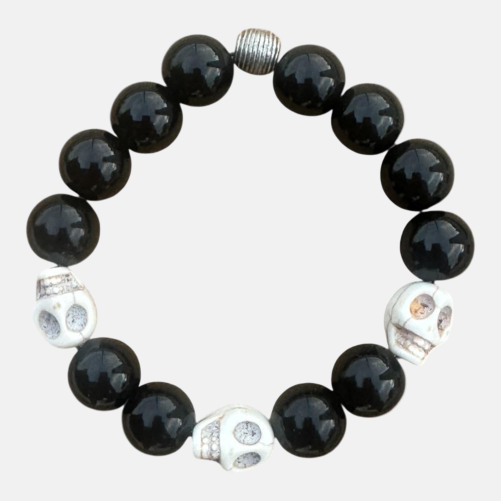 Pulsera  con Calaveras – Estilo Surfero Moderno
