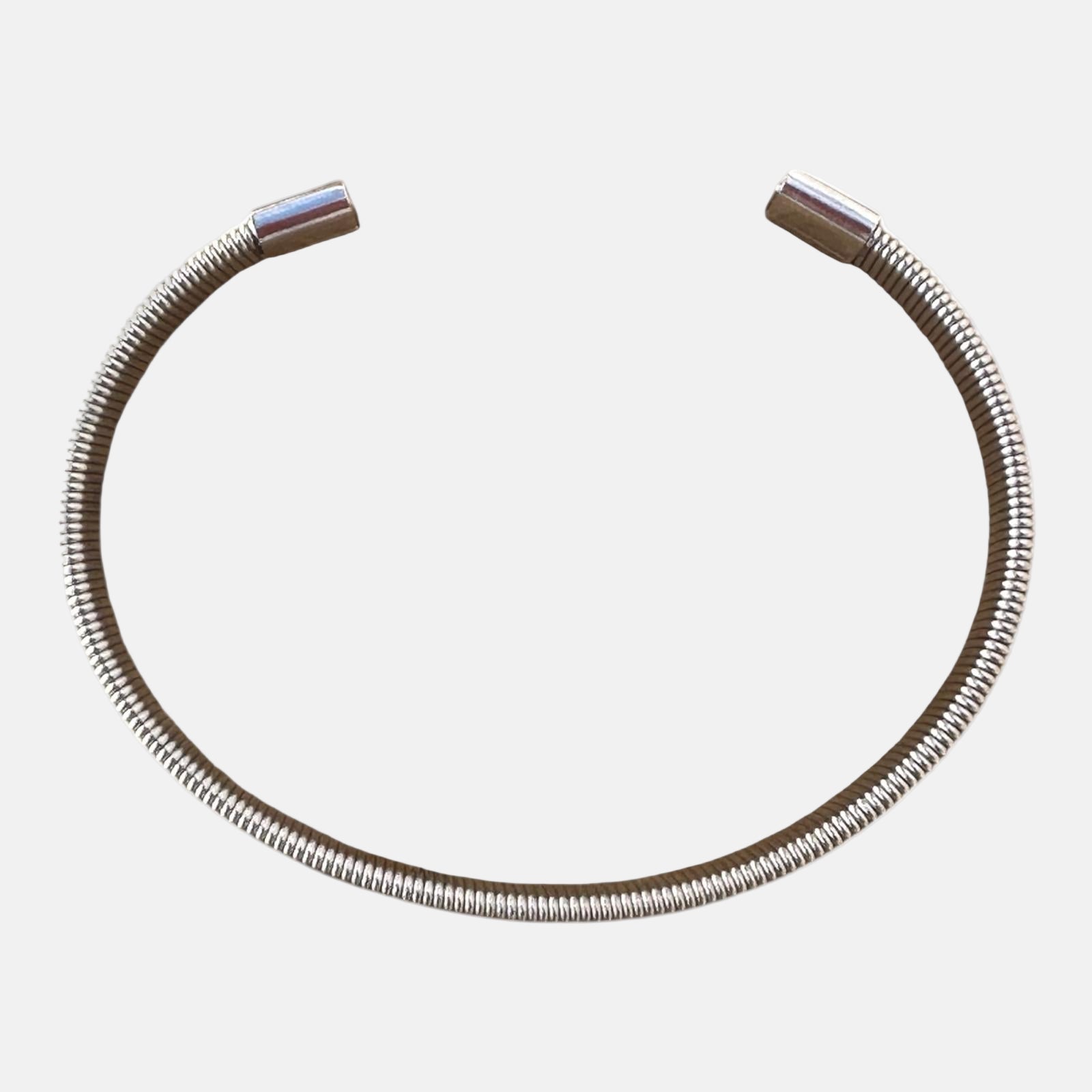 Pulsera de acero inoxidable: elegancia que perdura