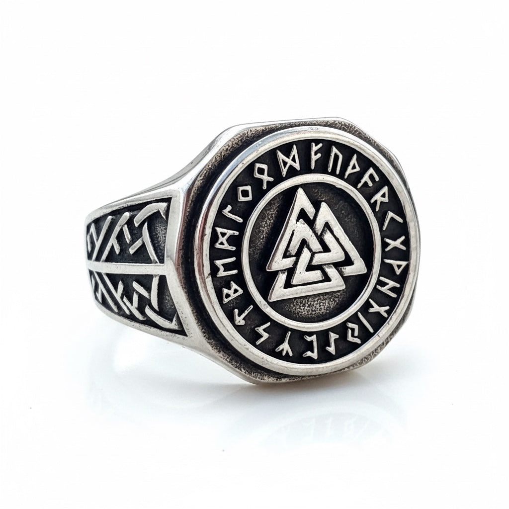 Anillo Vikingo de Acero con Valknut y Runas Nórdicas