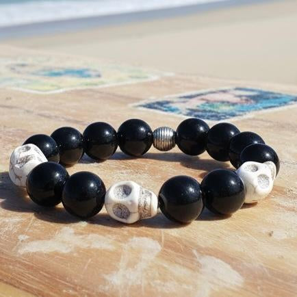 Pulsera  con Calaveras – Estilo Surfero Moderno