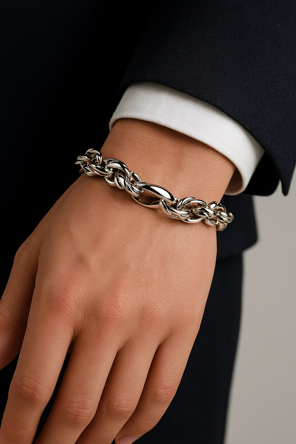 Pulsera de Acero Inoxidable con Eslabones Grabados