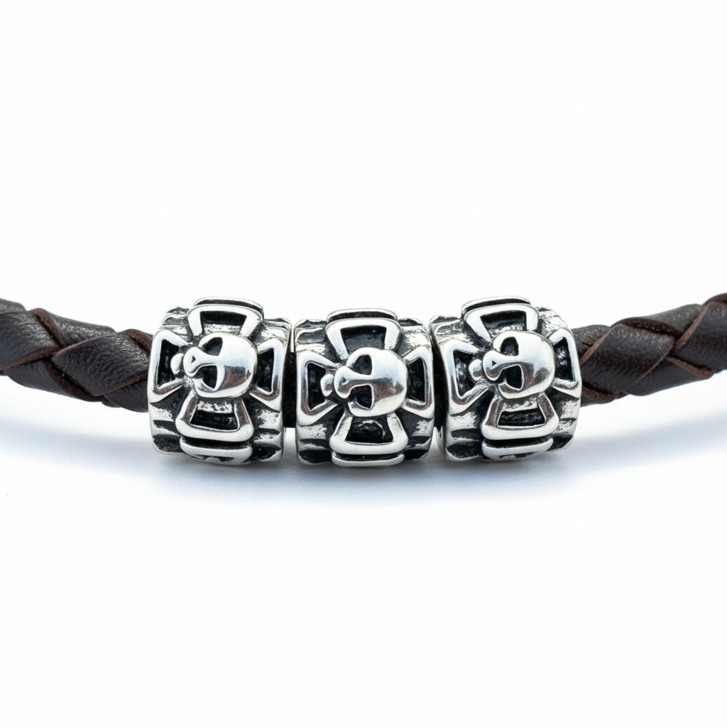 Pulsera de Piel con Calaveras: Estilo Rebelde