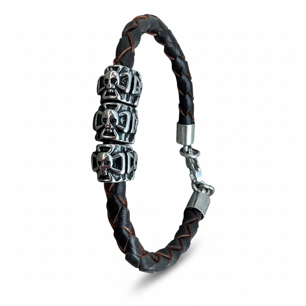 Pulsera de Piel con Calaveras: Estilo Rebelde