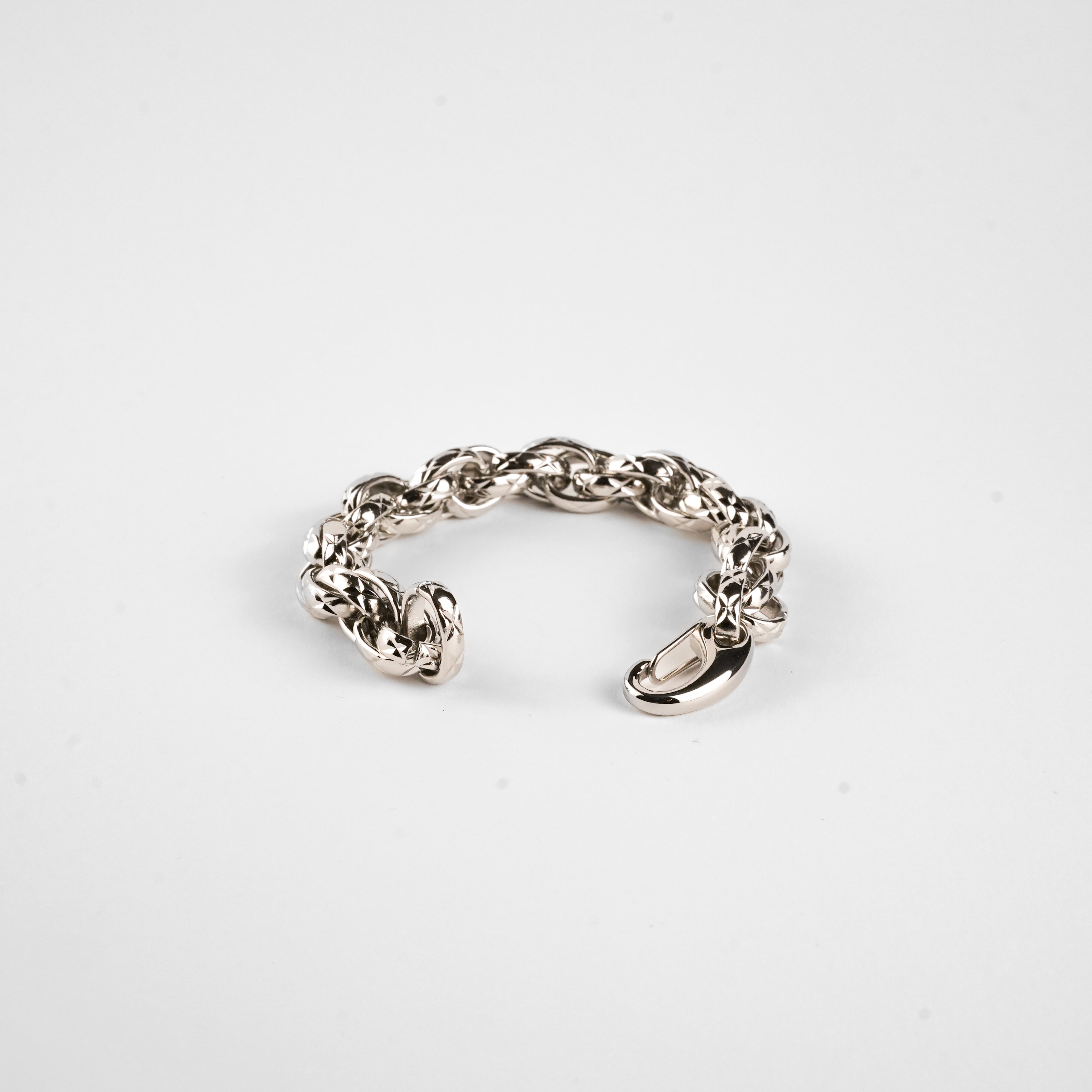 Pulsera de Acero Inoxidable con Eslabones Grabados