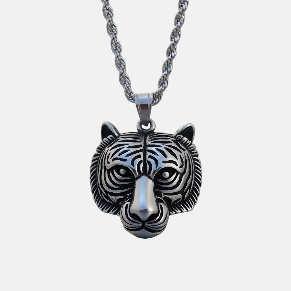Collar de Acero con Cabeza de Tigre: Fuerza, Estilo y Significado