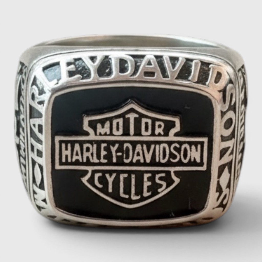 Anillo Motero de Acero – Espíritu Libre al Estilo Harley Davidson